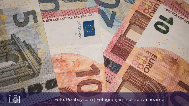 Attēls ar eiro banknotēm