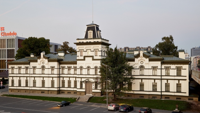 Iekšējās drosības biroja ēka, kādreizējā muitas ēka