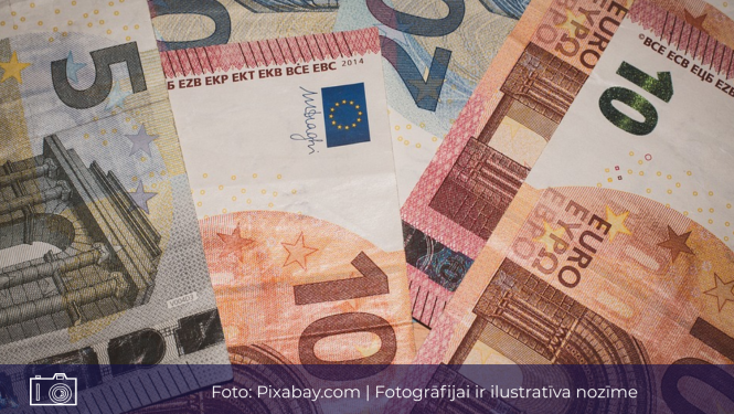 Attēls ar eiro banknotēm