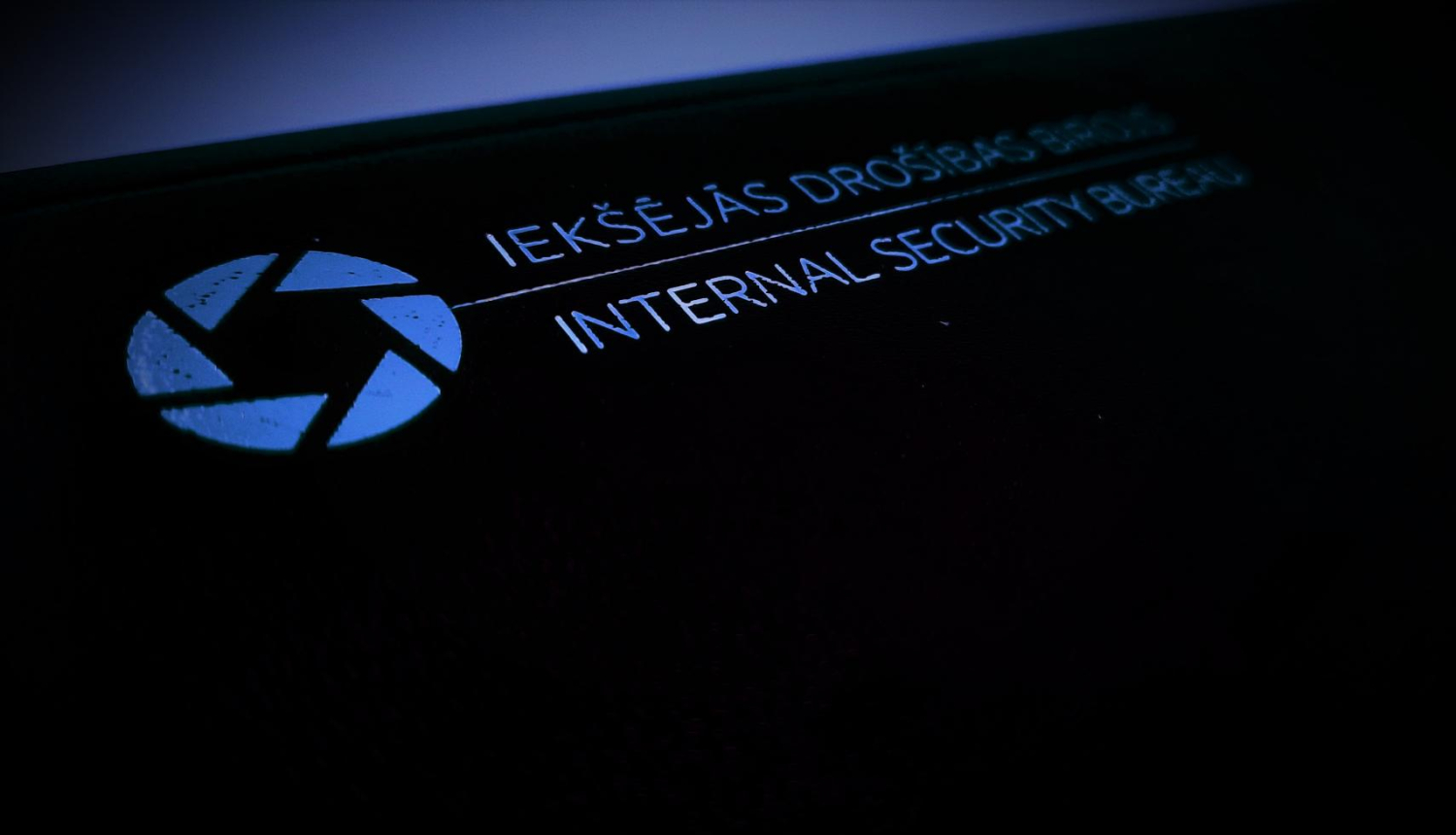 Attēls ar Iekšējās drošības biroja logo